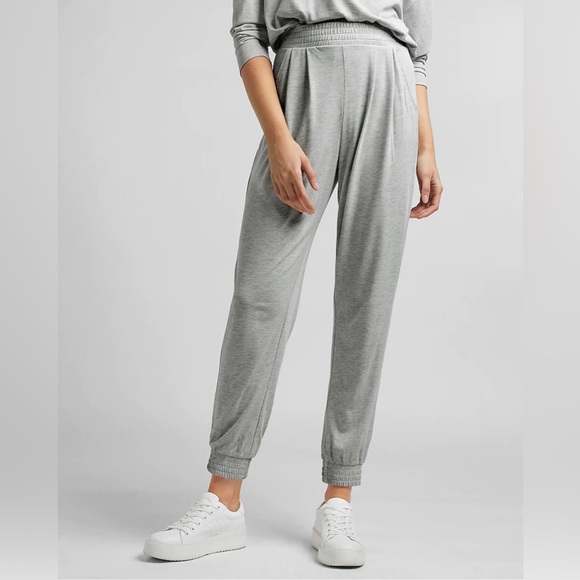 Express Joggers - Picture 2 of 6